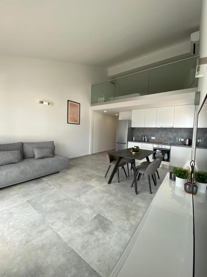 Divine Moments Apartment Pisak Exterior photo
